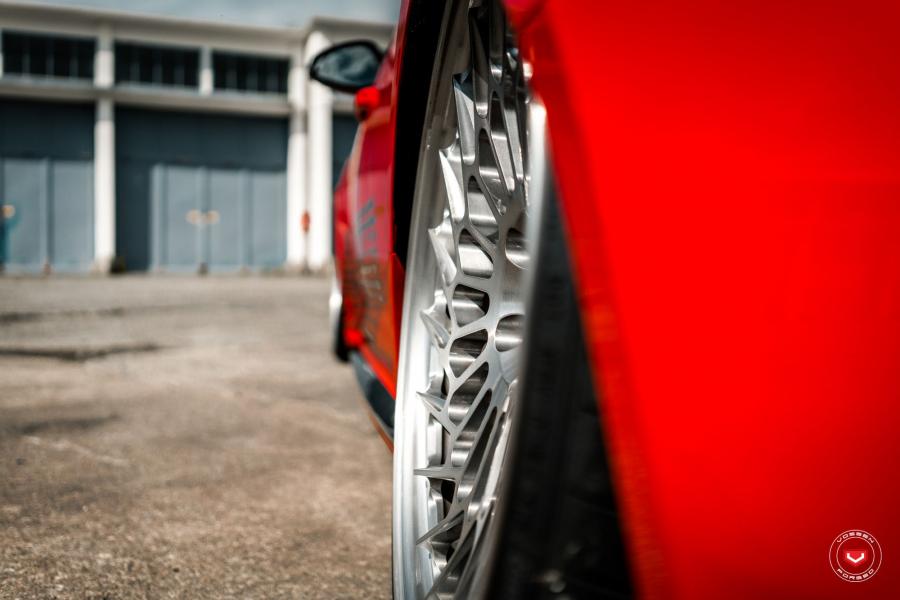 Детали экстерьера Audi RS4 Avant on Vossen Wheels (ML-R2) 2019 года  (фото 5 из 55)